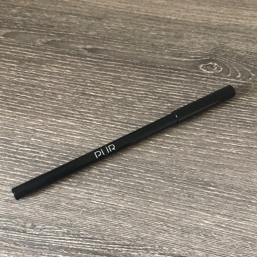 ❤️$12 NWT Pur On Point Eyeliner Black .4g / .014oz